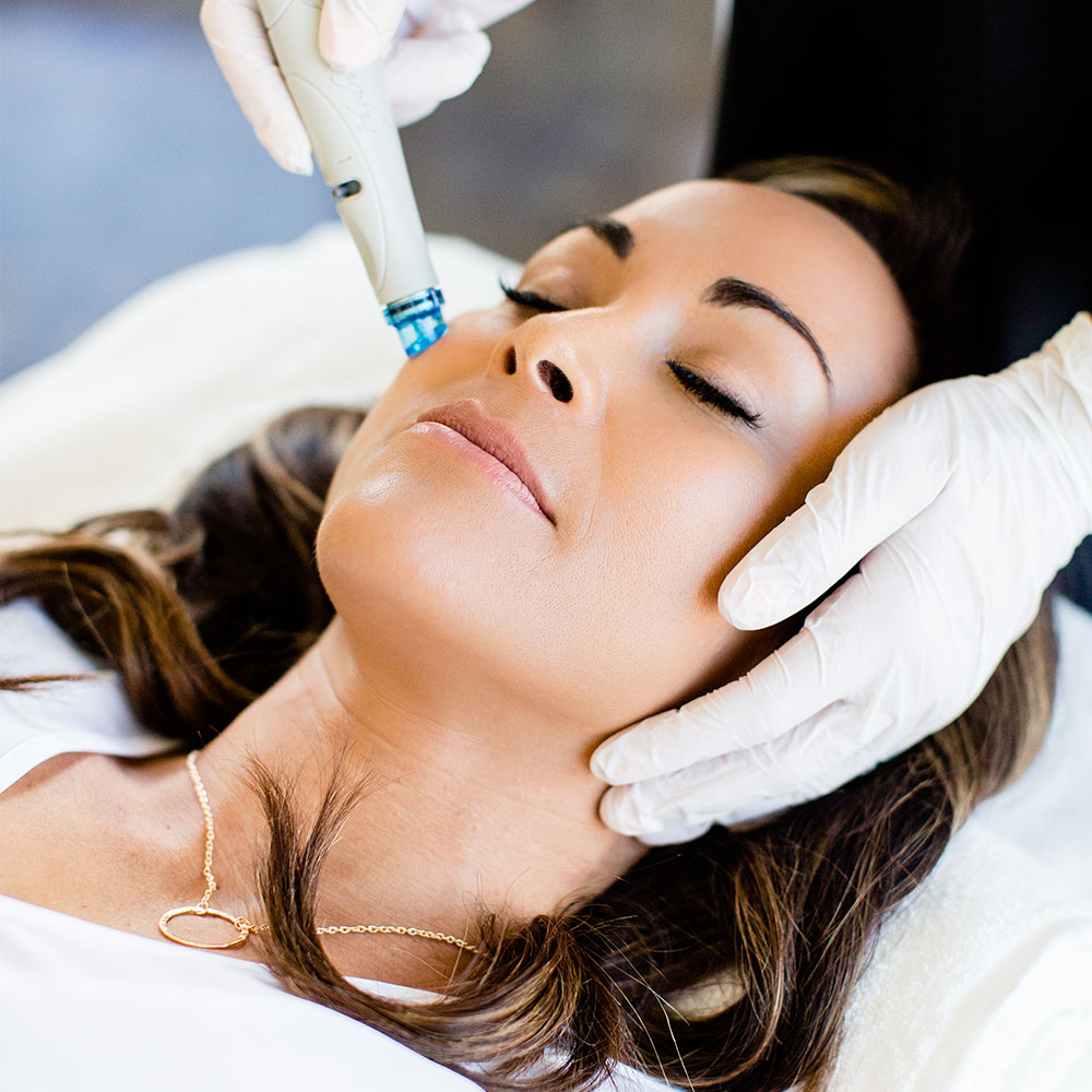 Hydra Facial